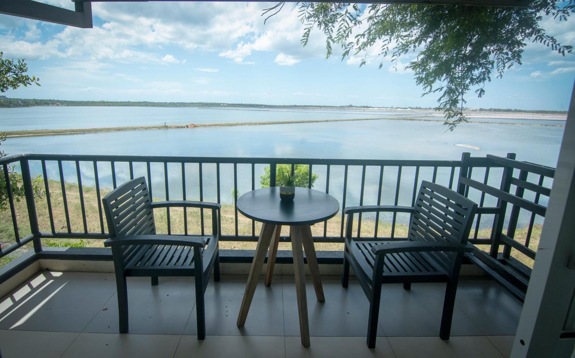 Jade Green Hotel Hambantota Exterior photo