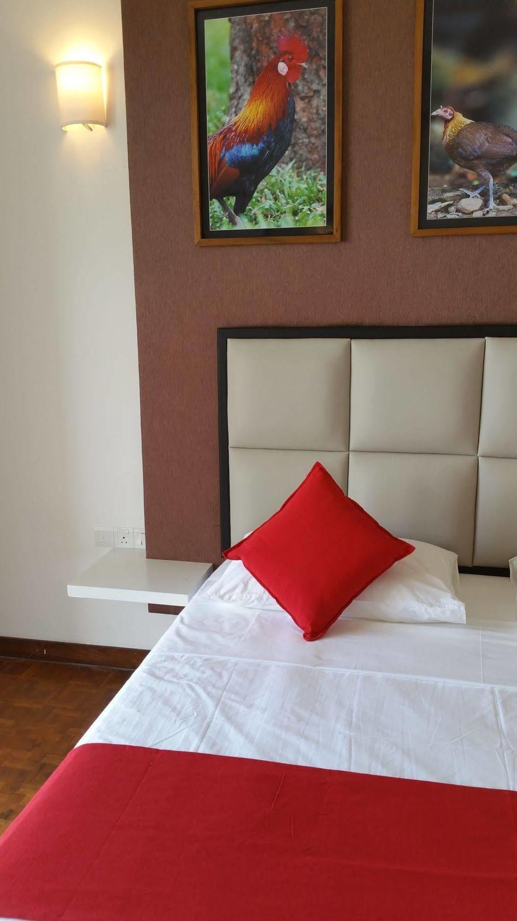 Jade Green Hotel Hambantota Exterior photo